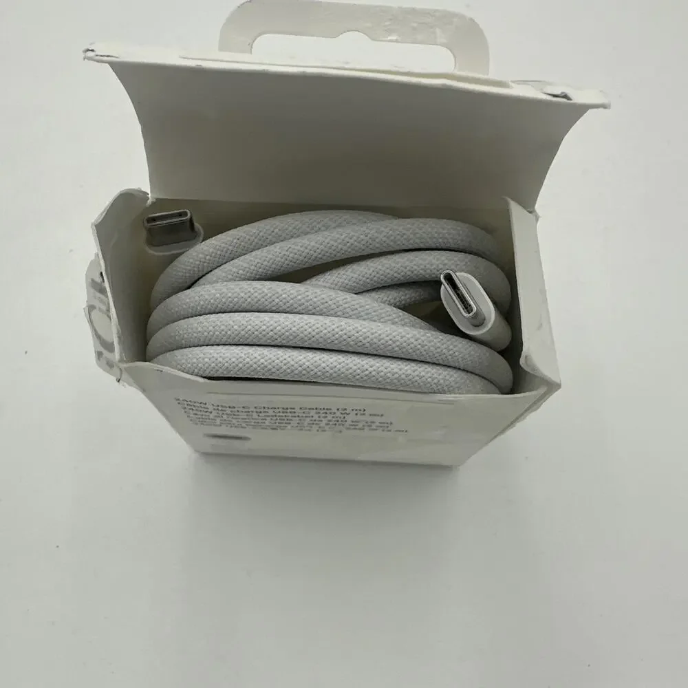 Genuine Apple 240W USB-C Woven Charging Cable, 2m - Picture 2 of 3